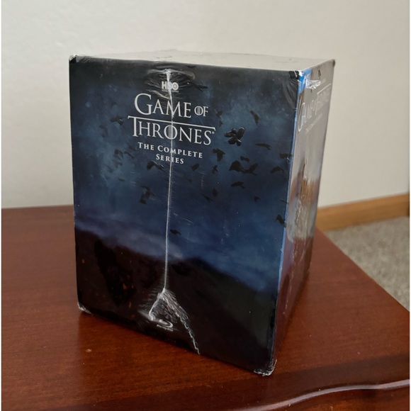 Game of Thrones The Complete Series, Blu-Ray format, HBO, 33 disks. - Picture 5 of 7
